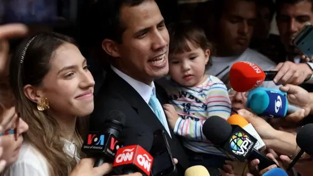 La Eurocámara reconoce a Guaidó como presidente de Venezuela
