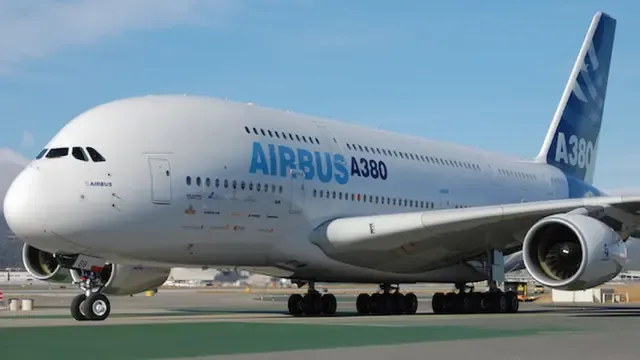 Airbus cierra una etapa al renunciar a fabricar su avión gigante A380