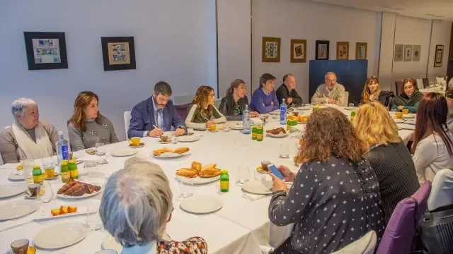 Primeras reuniones de la candidata del PP en Huesca con colectivos sociales