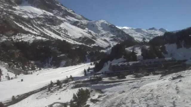 La nieve regresa al Pirineo tras varias semanas de anticipo primaveral