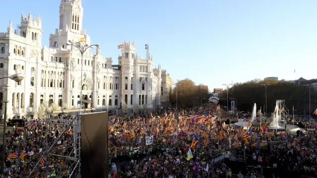 Madrid acoge una marcha crítica contra el juicio del "procés"