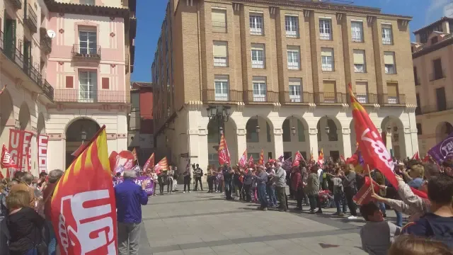 Los sindicatos reclaman en Huesca empleo de calidad y rechazan la privatización de los servicios públicos