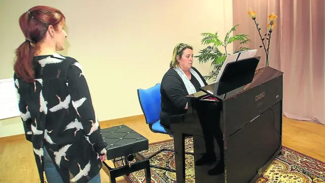 Nati Ballarín abre en Sariñena la academia internacional pianística ‘88 teclas’