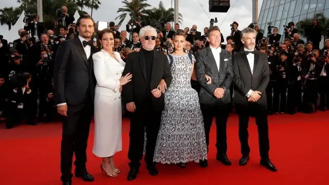 Penélope Cruz reina en Cannes en la noche de Almodóvar