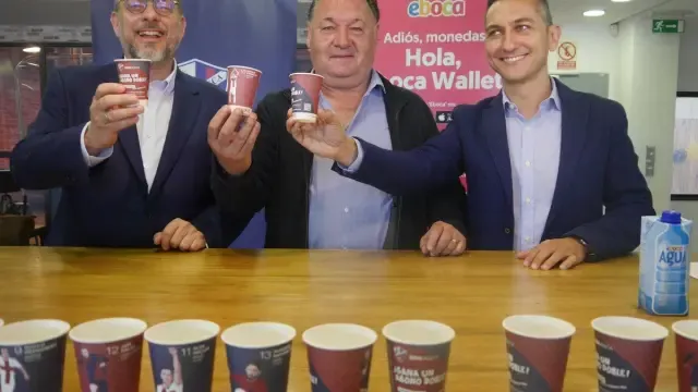 El Huesca y Eboca lanzan una colección de vasos de café de los jugadores