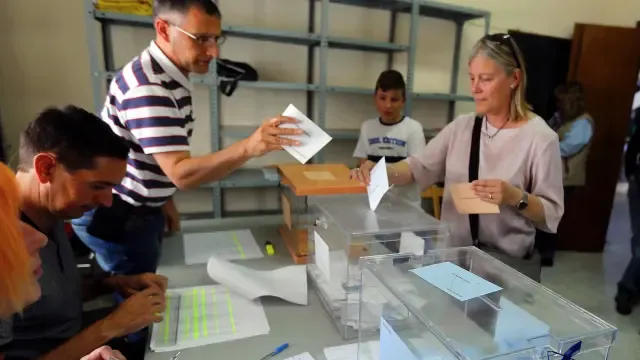 Las dos primeras mesas electorales constituidas en Aragón están en la provincia de Huesca