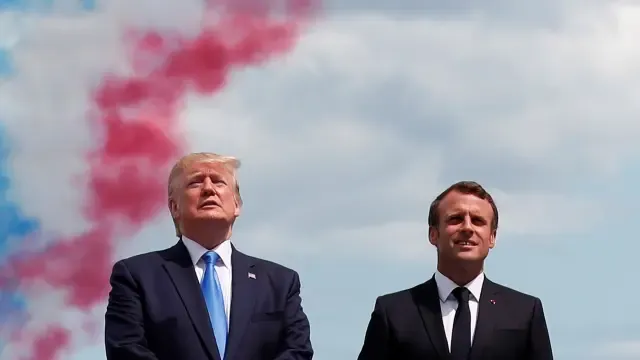 Macron y Trump homenajean a los soldados en Normandía