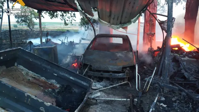 El fuego arrasa una vivienda en Altorricón