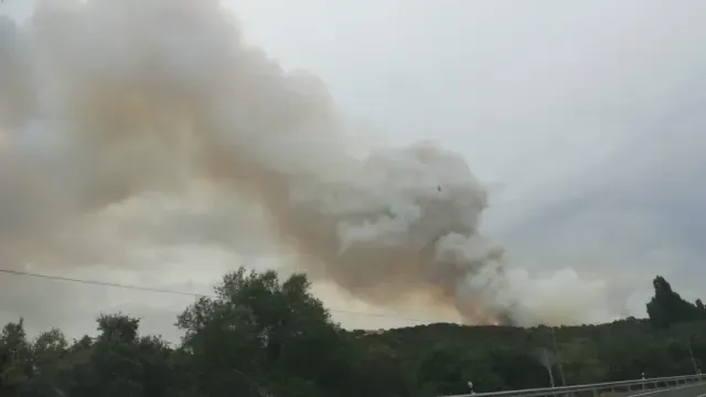 Controlado el incendio forestal declarado en Alcampell y Baells tras calcinar 80 hectáreas