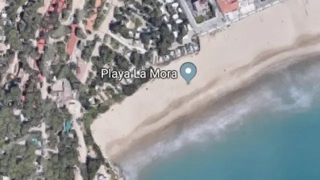 Muere un hombre en una playa vigilada de Tarragona donde el servicio de socorrismo había finalizado