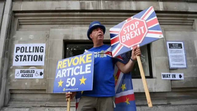 Bruselas y Londres no avanzan sobre el proceso de "brexit"