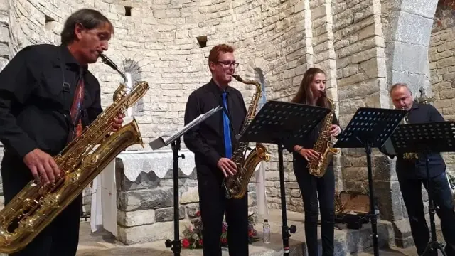 Actuación del Cuarteto de Saxofones de Sabiñánigo