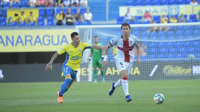 Gallar: "Los tres puntos se vienen para Huesca, toca disfrutarlos"