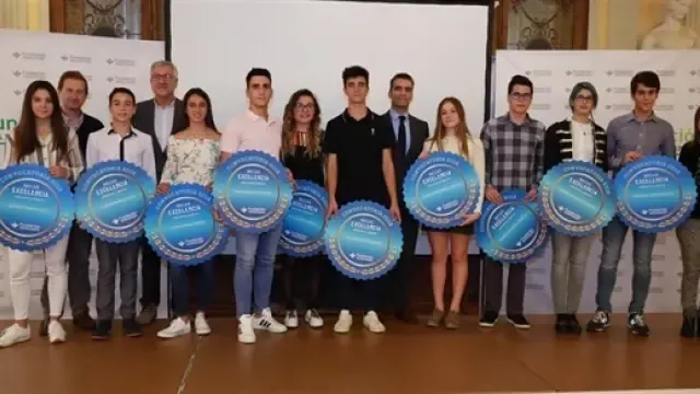 La Fundación Caja Rural de Aragón convoca las becas "Excelencia" a la educación y el deporte que eleva a 20 en esta edición