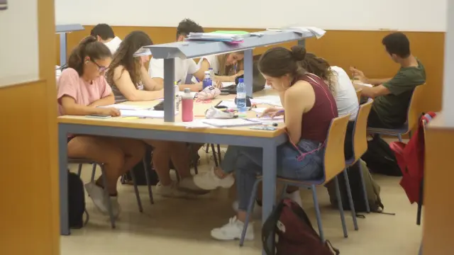 Las bibliotecas universitarias de Huesca se preparan para septiembre