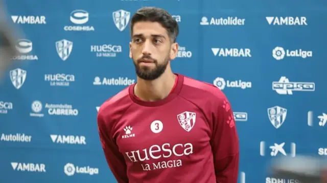 Josué Sá, tras la victoria del Huesca: "No puedes ganar sólo jugando bien, también hay que sufrir"