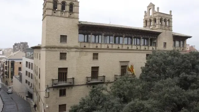 La limpieza de edificios municipales de Huesca, al margen del conflicto de CCOO y Afelín