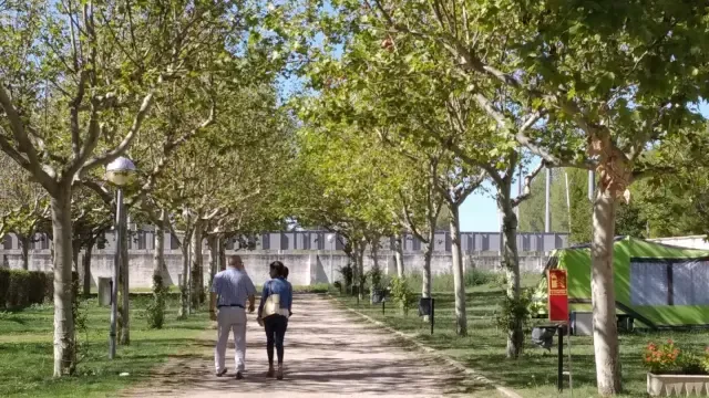 El Ayuntamiento de Huesca trabaja en un nuevo pliego del campin para abrirlo todo el año