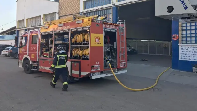 Se declara un incendio en una de las viviendas de Loma Verde en Huesca