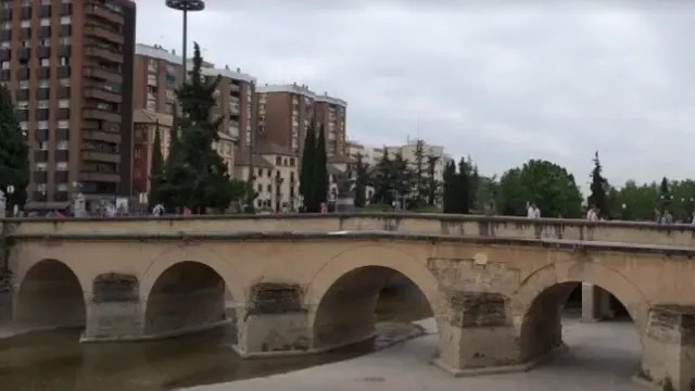 Dos jóvenes son detenidos por lanzar al río a un chico de 13 años en Granada