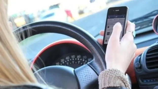 "Puedo esperar", nueva campaña de tráfico para no coger el móvil al volante