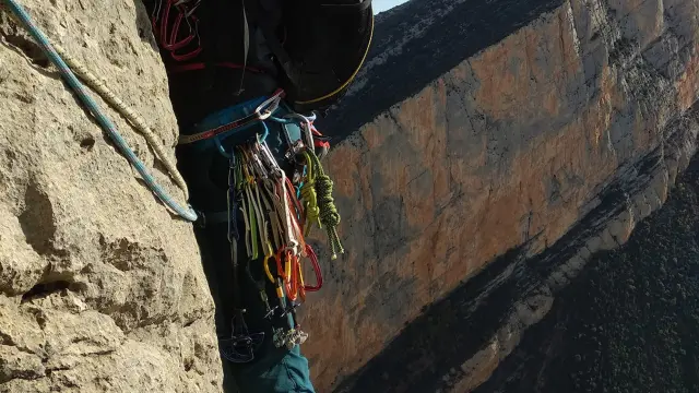 El grupo de alpinismo de la Federación Aragonesa de Montañismo culmina su temporada de escalada en roca