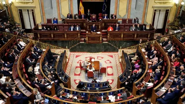Pedro Sánchez, investido presidente del Gobierno con 167 votos a favor y 165 en contra