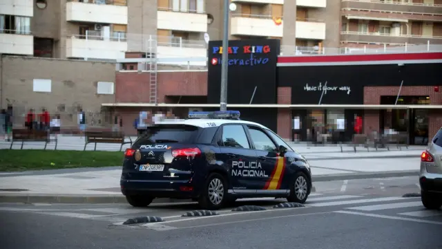 Un mena, detenido junto al Burger King de Huesca por resistencia a la autoridad