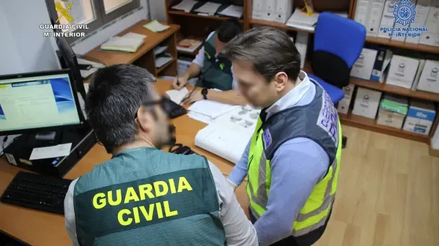Cuatro detenidos en Huesca por la venta fraudulenta de artículos y alquileres por Internet