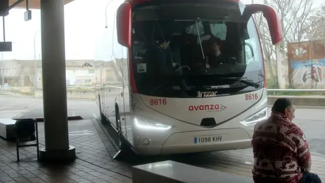 La oferta de servicios de bus interurbano se reducen a la mitad en Huesca