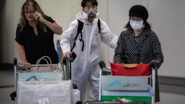 Tercer día sin contagios en China pero récord de casos importados