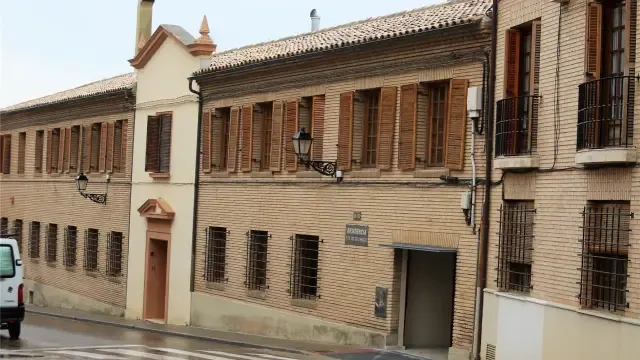 Detectan un tercer brote de coronavirus en Huesca, en la residencia La Merced