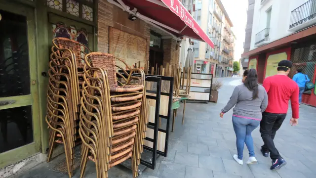 Con Huesca pide primar la salud en las terrazas y apoyo fiscal a la hostelería