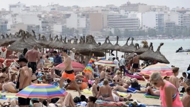 España trabaja en rutas seguras para recibir turistas extranjeros a partir de la segunda mitad de junio