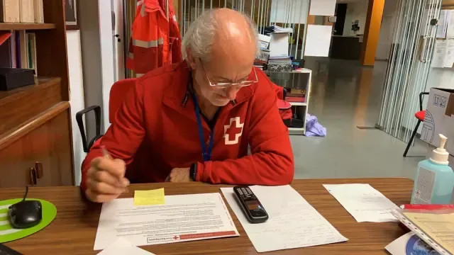 Julio Peinado, voluntario de Cruz Roja Monzón: "Sobre todo es sentirte realizado al hacer cosas por los demás"