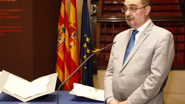 Lambán pide a la ministra Ribera que se "olvide" de trasvases