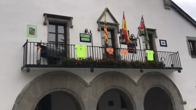 Balcones festivos en Biescas