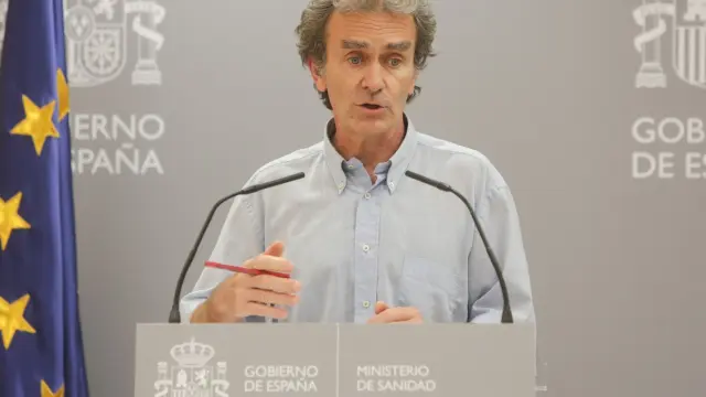Fernando Simón no descarta que haya una relación entre los brotes en temporeros de Lérida y Huesca