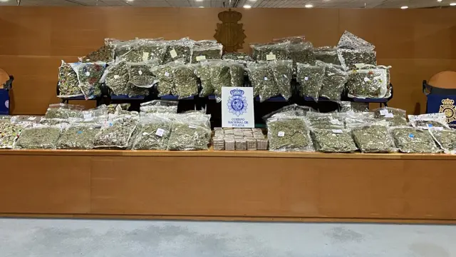 Incautan 225 kilos de marihuana acumulada en la cuarentena antes de enviarla a países de la UE