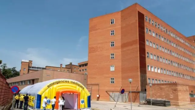 El hospital de Lérida abre una tercera planta de coronavirus ante el aumento de casos