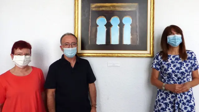 El artista Pedro Caurín dona un cuadro a Sabiñánigo