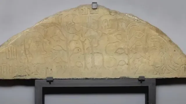 El dintel de Otal, la propuesta de José Miguel Navarro en "Vuelve al museo"