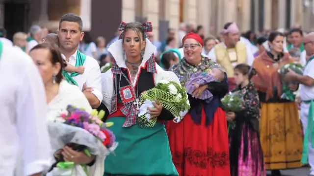 La parroquia de San Lorenzo de Huesca recoge las donaciones de la Ofrenda de Frutos