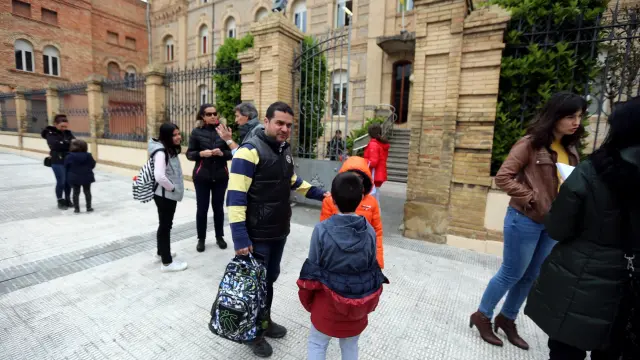 Comer en las aulas requiere de "más medidas y de inversión económica" en Aragón