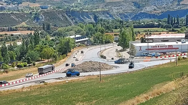 Avanzan las obras de las rotondas de la autovía A-23, en Sabiñánigo