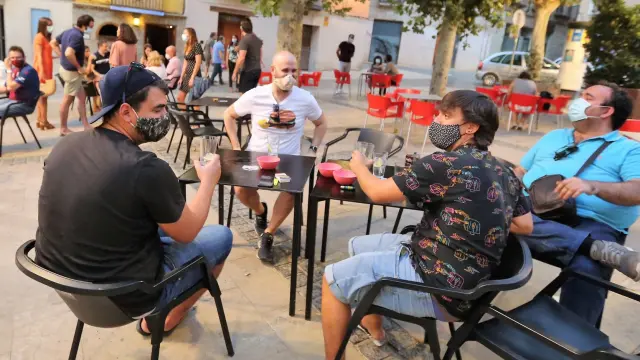 Cuatro locales de ocio nocturno de Huesca reabren como bar-cafetería