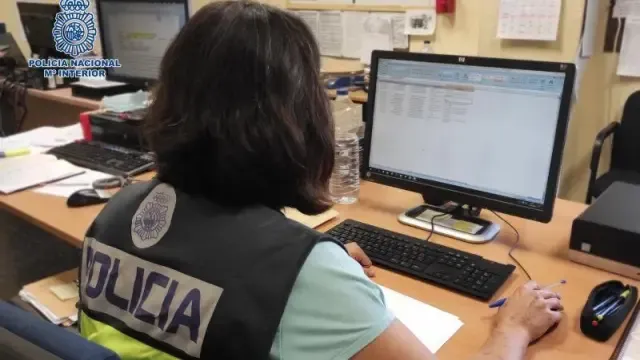 La Policía Nacional detiene en Zaragoza al integrante de una red organizada de compraventa fraudulenta en internet