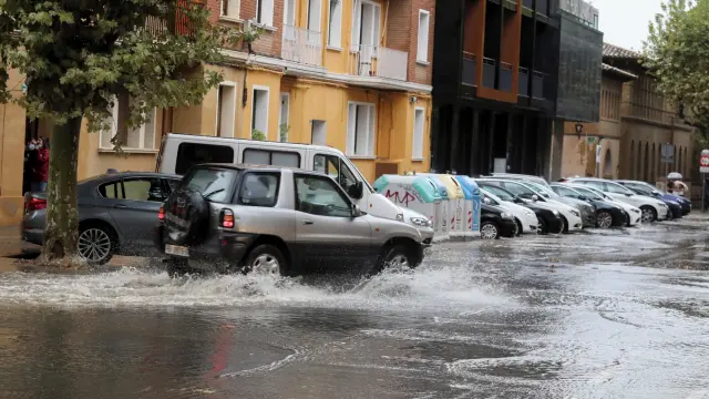 La lluvia regresa con intensidad a la ciudad de Huesca