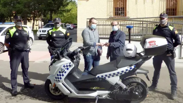 La Policía Local de Sabiñánigo adquiere una moto eléctrica