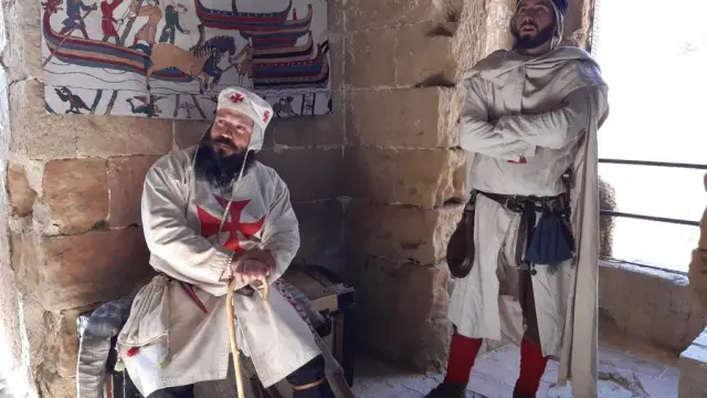 Las recreaciones históricas en el Castillo de Monzón cuelgan el cartel de completo